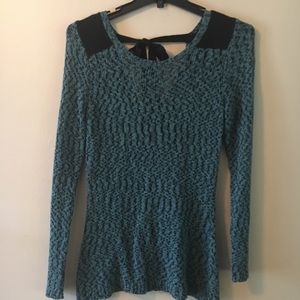 Maurice’s blue sweater Medium M